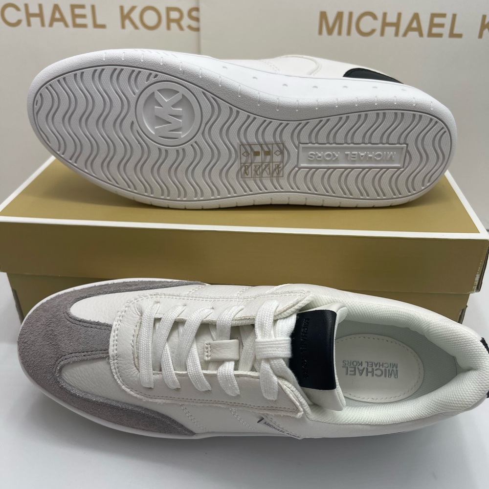 MICHAEL KORS Kai Mixed-Media Sneaker
Kai White
Cream and Gray Casual Sneakers - Picture 6 of 16